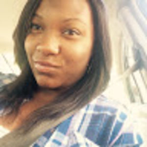 Meet your Posher, Desiree